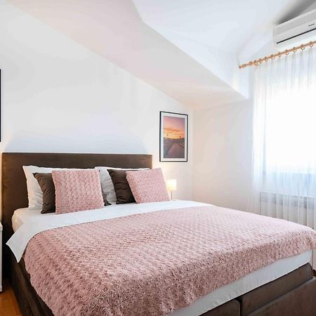 Apartments Valentino Водице Экстерьер фото