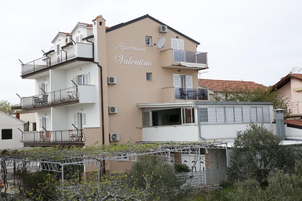 Apartments Valentino Водице Экстерьер фото