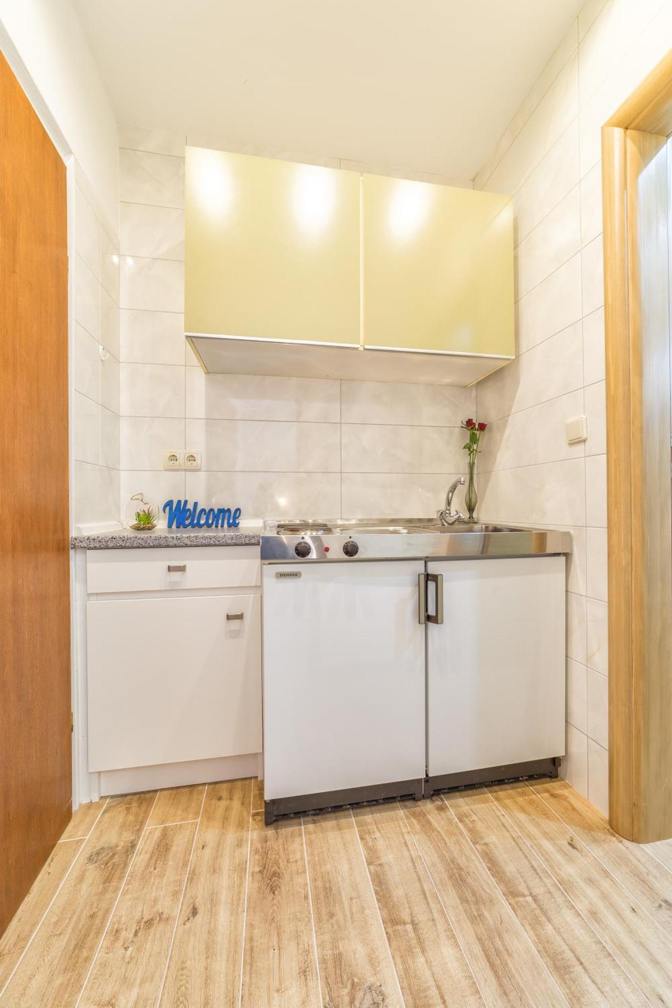 Apartments Valentino Водице Экстерьер фото