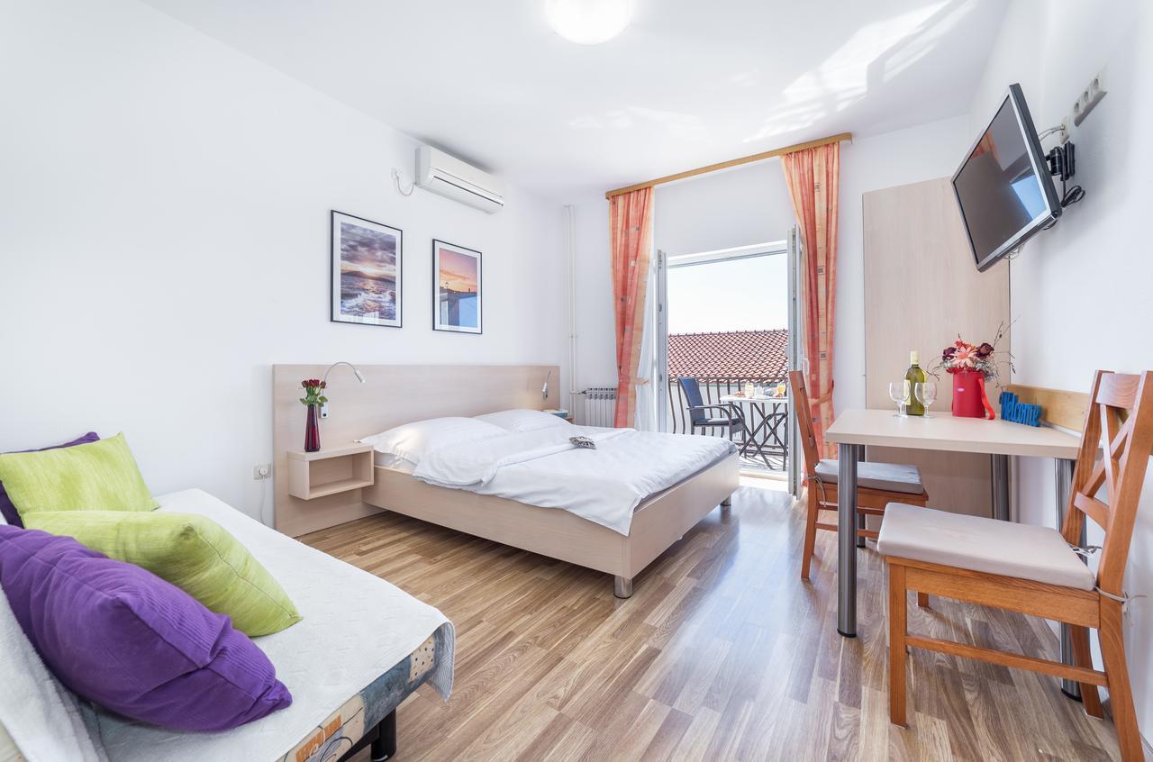 Apartments Valentino Водице Экстерьер фото